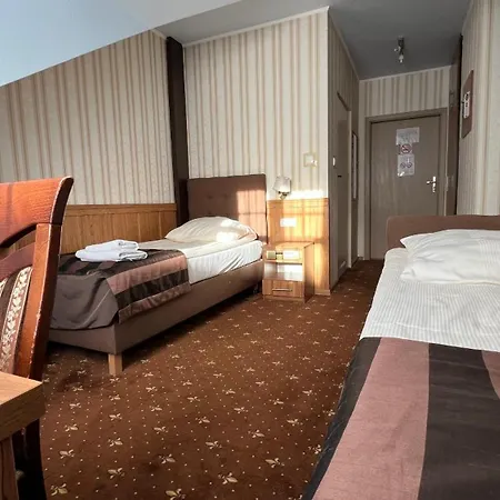 Niagara Hotel